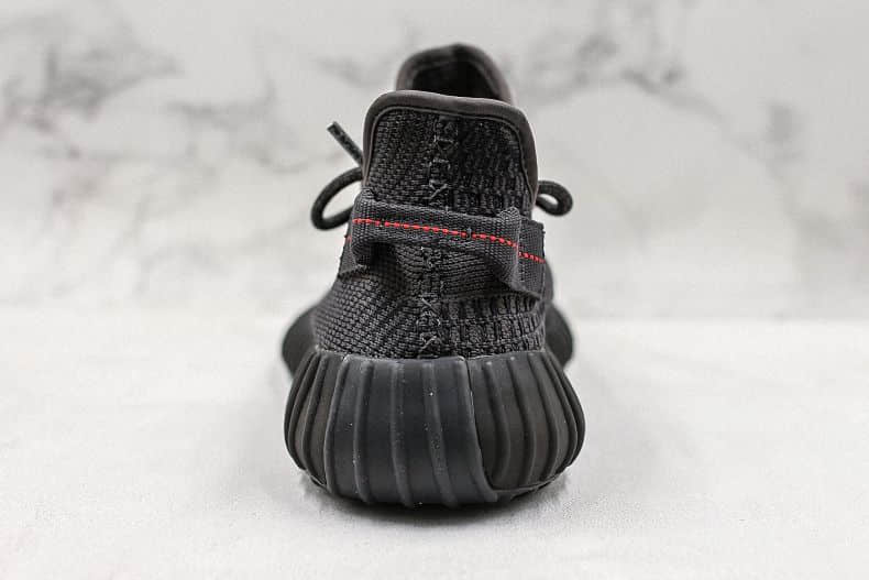 Have fake Yeezy Boost 350 V2 black non reflective to buy (4)